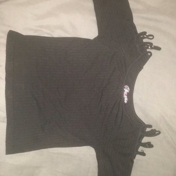 Black crop blouse. - Picture 2 of 2